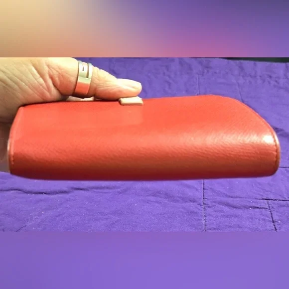 ⭐️Celine Medium Strap Red Leather Bifold Wallet